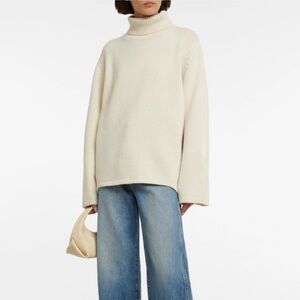 Toteme Wool Cashmere Turtleneck Sweater